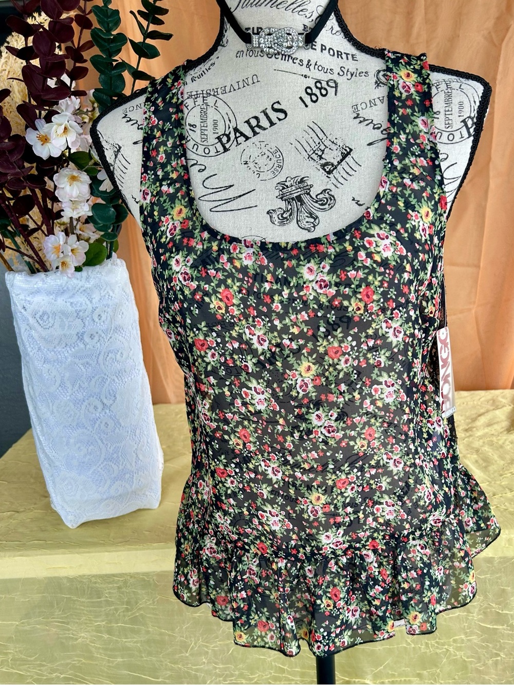 BONGO Black Floral Ruffle Hem Camisole